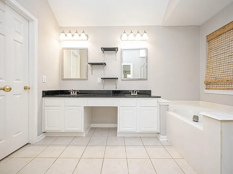 12138 Havenmist Dr — Photo 18