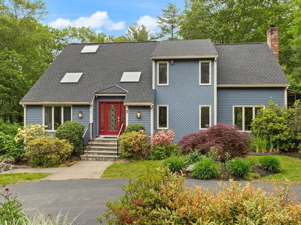 7 Merifield Ln, Natick, MA 01760