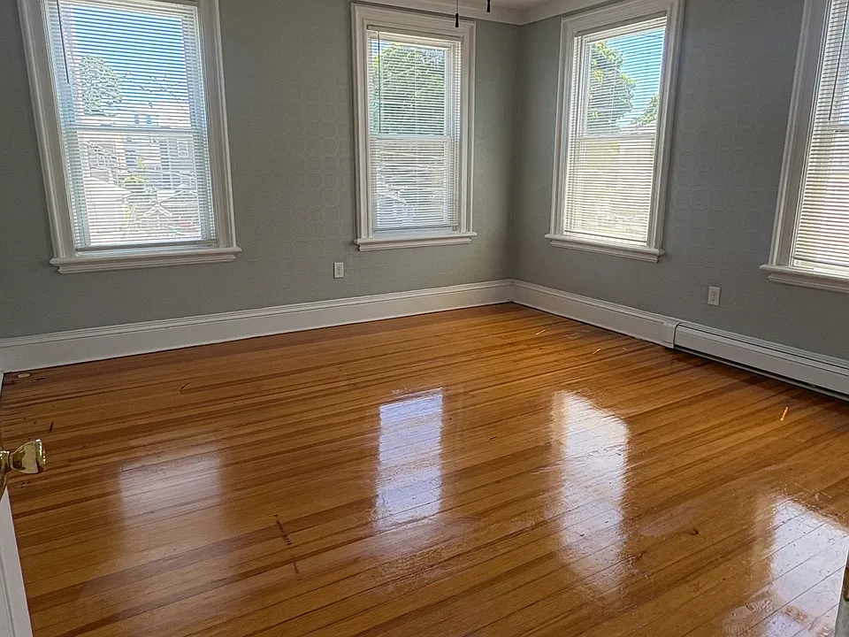93 Prospect St #2L