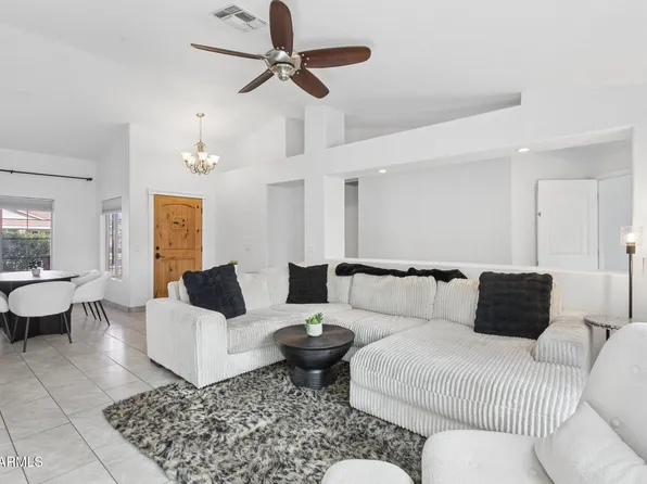 901 W JUANITA Avenue, Gilbert, AZ 85233