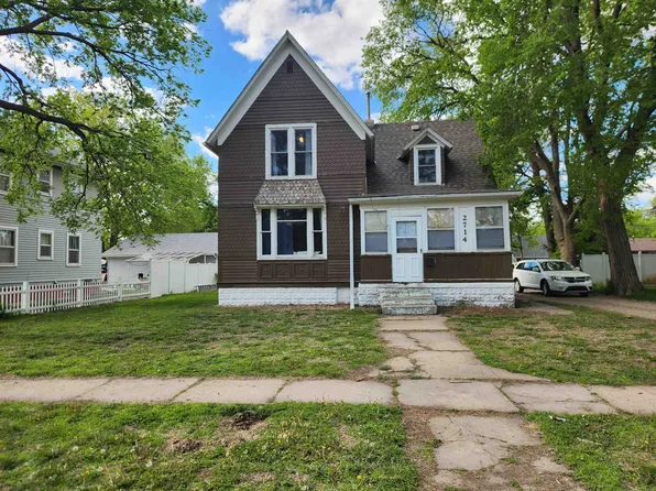 2714 18th St, Columbus, NE 68601