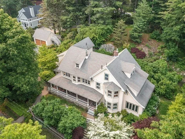 5 Swan Rd, Winchester, MA 01890