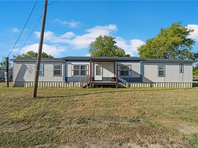 214 N 9th St, Lott, TX, 76656