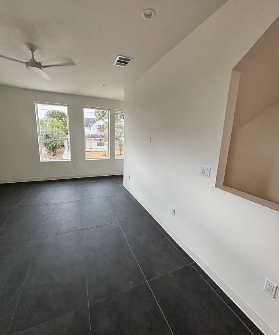 2 bed, 1.5 bath, 1364 sqft, $2,400 — Photo 4