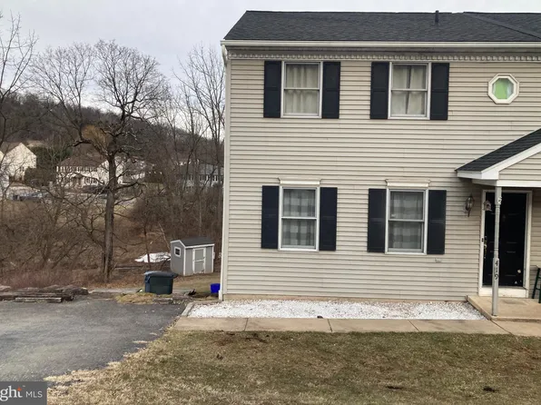 419 Grove Ave, Mohnton, PA 19540