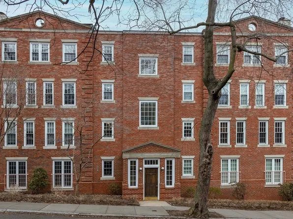 149 Beaconsfield Rd APT 3B, Brookline, MA 02445