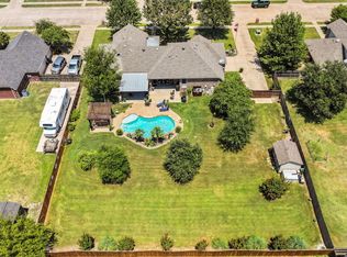 418 Panther Peak Dr, Midlothian, TX 76065
