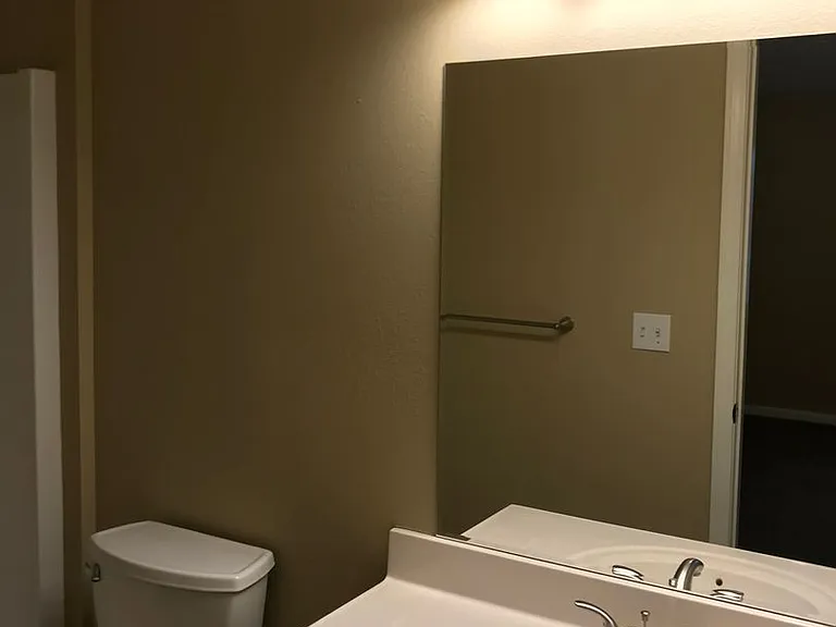 4601 NE Whispering Winds Dr — Photo 8