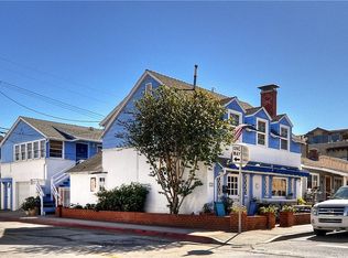 226 Sapphire Ave, Newport Beach, CA 92662