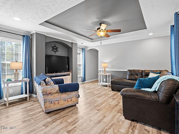 4th image of 2255 W Tanglewood Drive SW