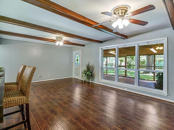 4th image of 18219 Blanchmont Ln