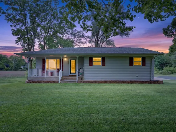 303 W Walnut St, Stanton, MI 48888