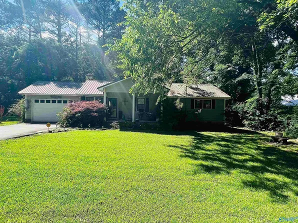 4993 Rainbow Dr, Rainbow City, AL 35906