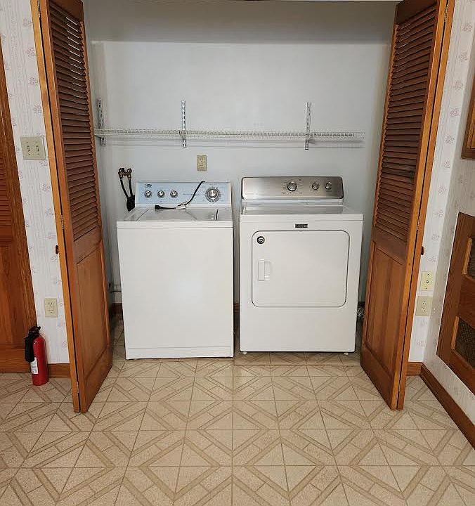 Washer/dryer in kitchen