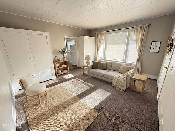 4th image of 606 S 6th Ave APT 1