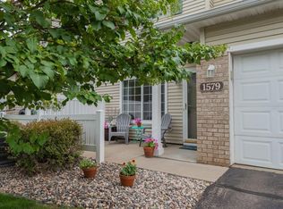 1579 Hummingbird St, Shakopee, MN 55379