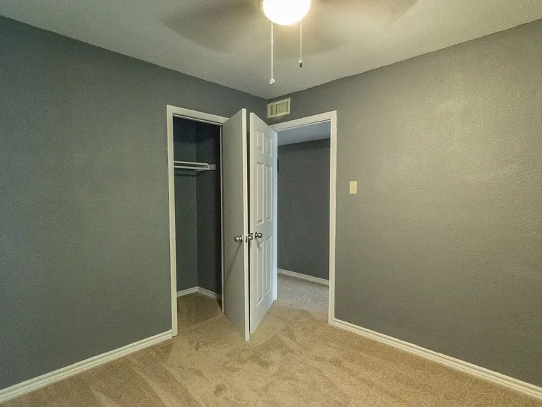 317 Valley Park Dr — Photo 18