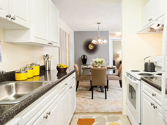 3rd image of 73 Messenger St #726