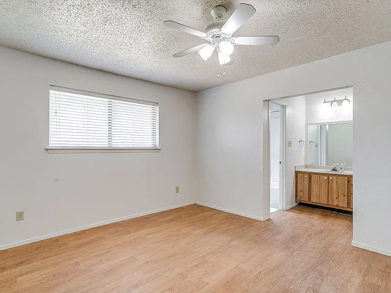 7221 Church Park Dr — Photo 17