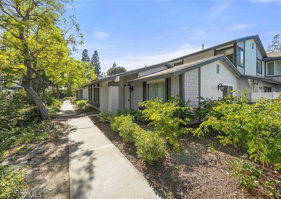 1st image of 20480 Elm Hill Ln