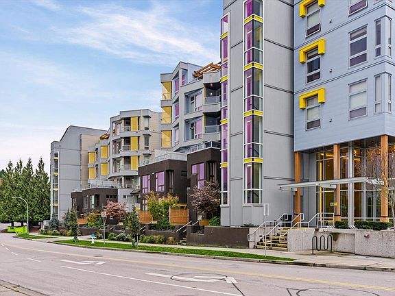 2nd image of 32838 Landeau Pl #401