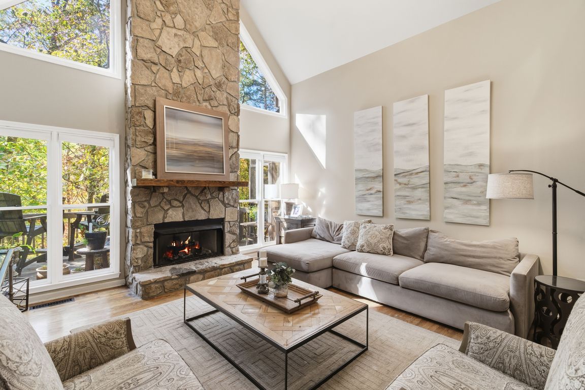 next background image