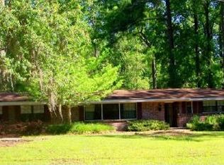203 Tuxedo Dr, Thomasville, GA 31792