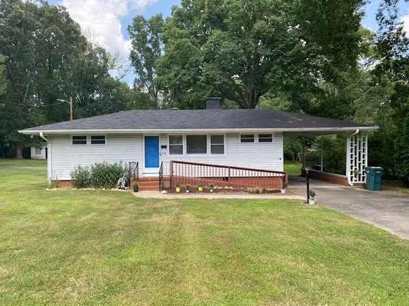 2522 Fairlawn Rd, Durham, NC 27705