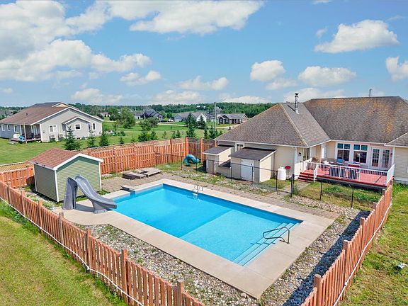 3rd image of 749 City View Dr