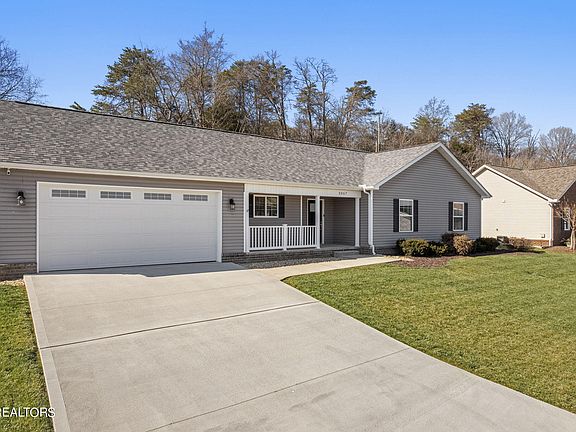 2nd image of 2057 Bluebonnet Dr