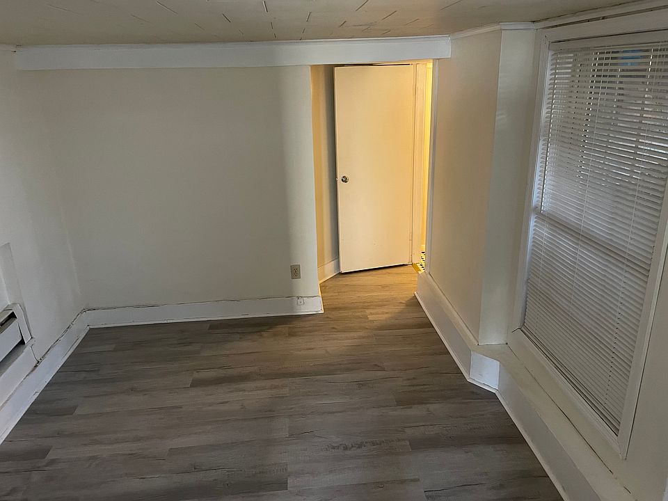 BR from kitchen and Bath entry