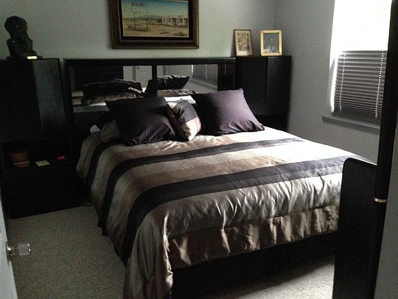 Bedroom 2 with kingsize bed.