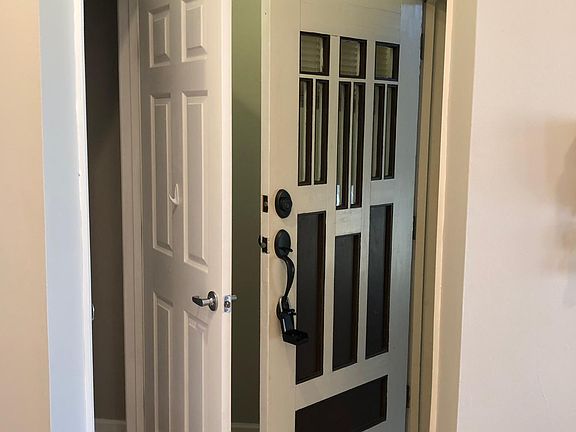 3rd image of 5726 McPherson Ave APT 2W