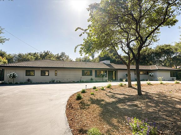 3rd image of 579 Hot Springs Rd