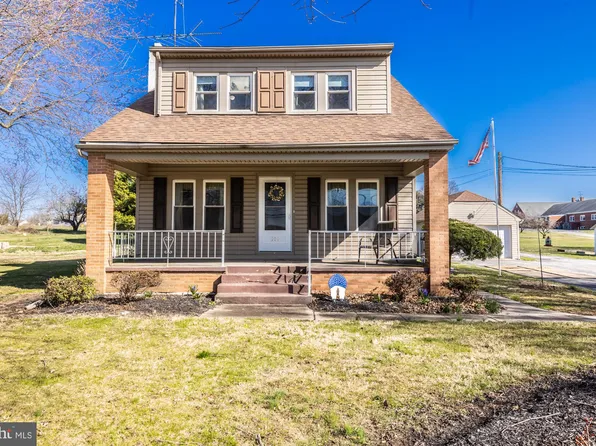 101 Ross Ln, Coatesville, PA 19320