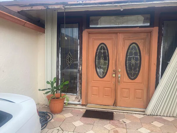 2552 CANTERBURY Drive S, Riviera Beach, FL 33407