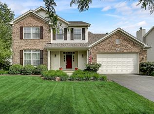 2612 Dunrobin Cir, Aurora, IL 60503