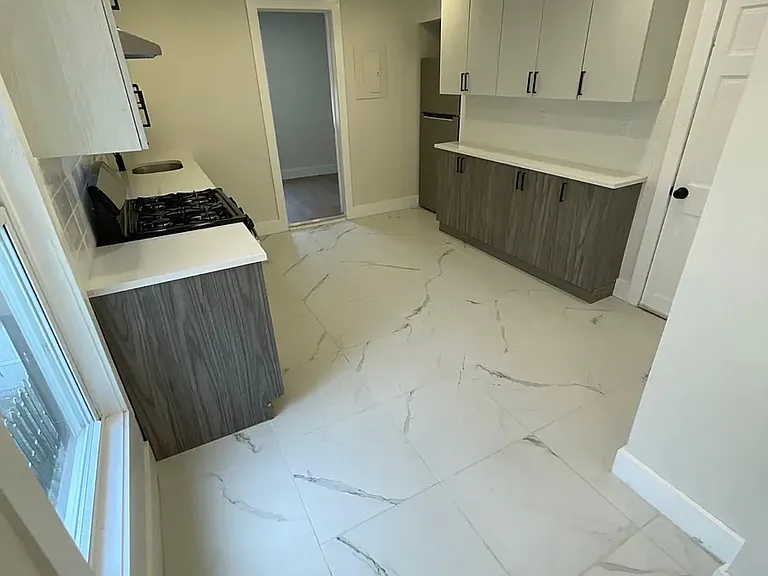 352 Bergen St #2D — Photo 6