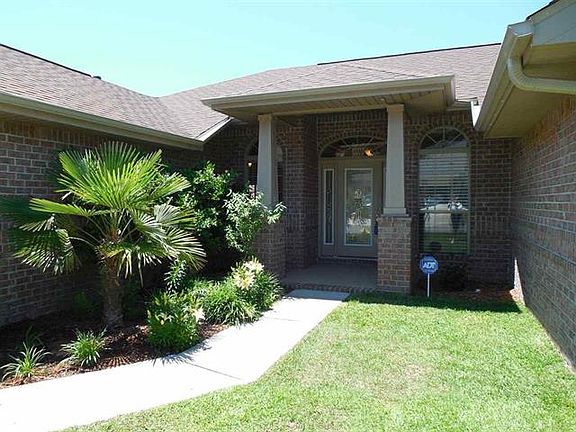 2nd image of 4725 Belvedere Cir