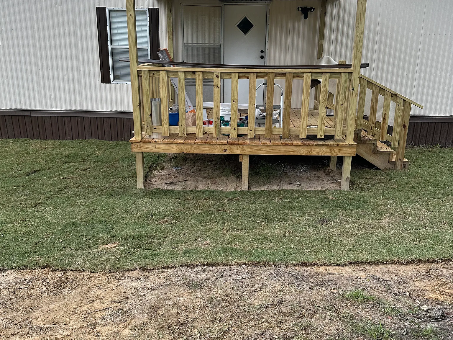 92 Thomas Rd — Photo 2