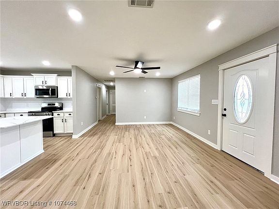 3rd image of 5052 Beach Co