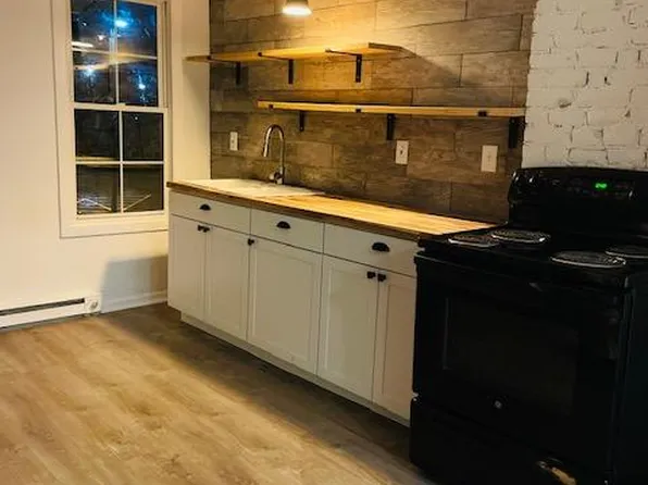 25 William St APT 1, Catskill, NY 12414