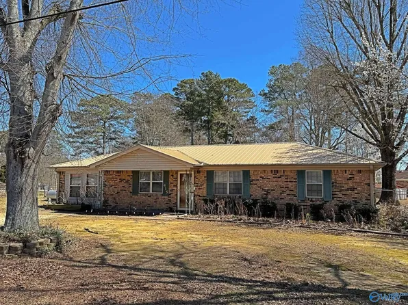 415 Cottonwood Cir, Boaz, AL 35957