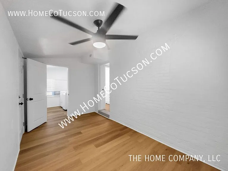 2425 N Goyette Ave #A — Photo 13