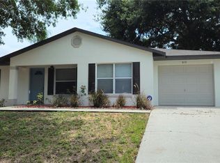 610 Windridge Pl, Tavares, FL 32778