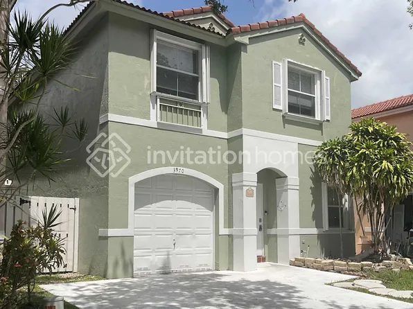 3970 Fern Forest Rd, Hollywood, FL 33026