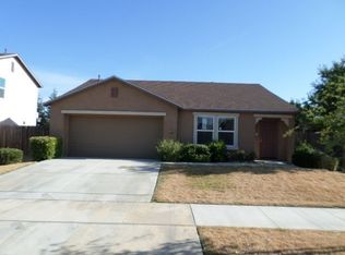 4458 W Elkhorn Ave, Visalia, CA 93277