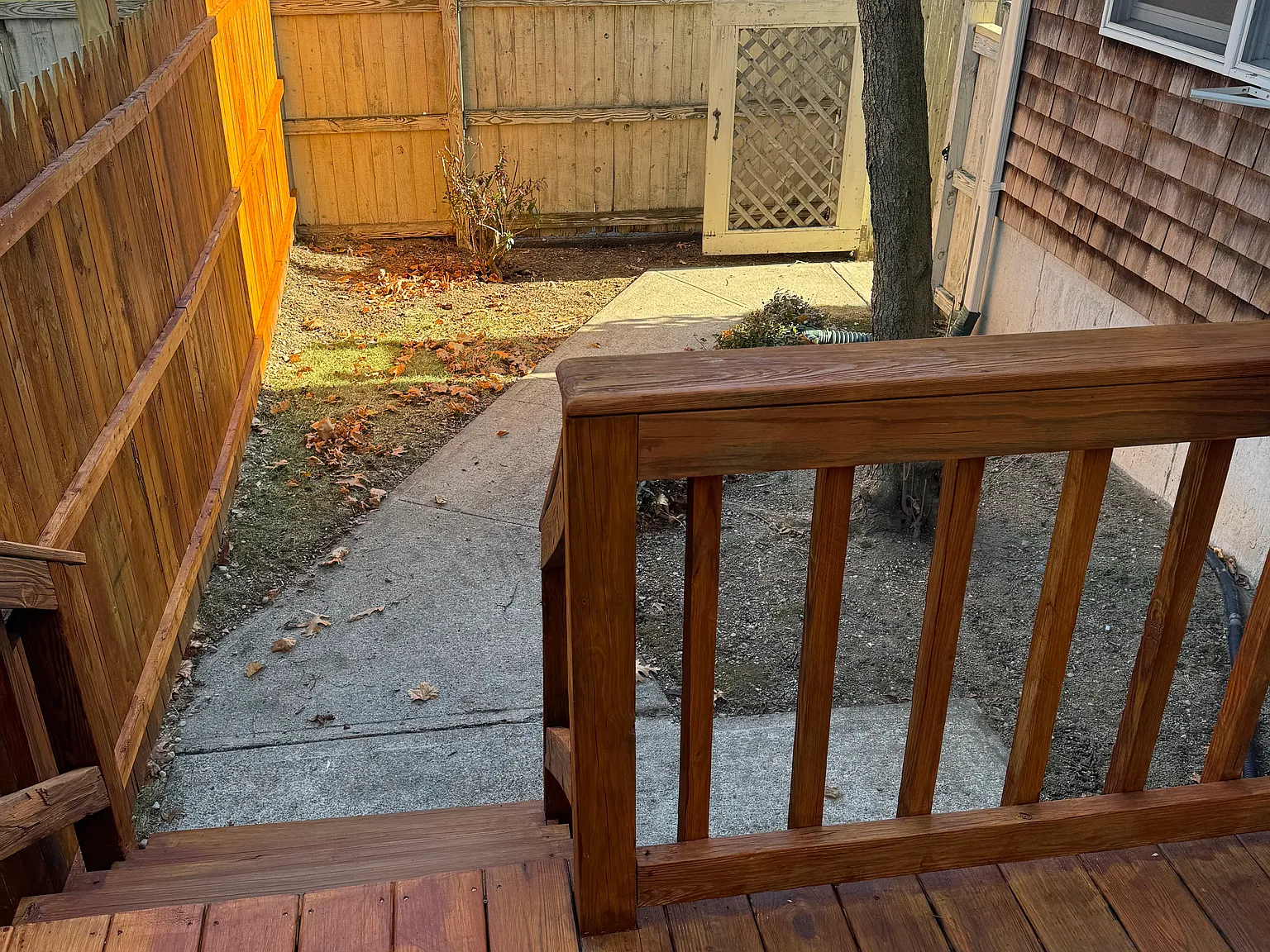 920 Roger Williams Ave — Photo 1