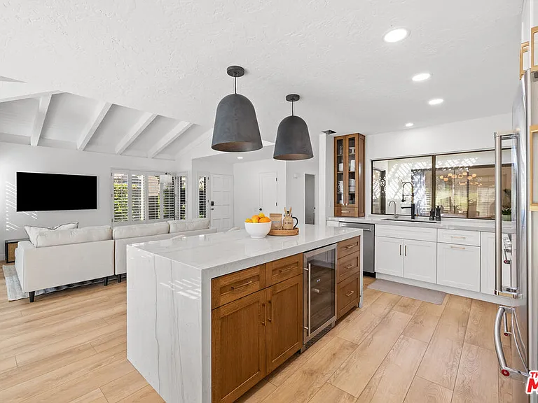 72417 Rolling Knolls Dr — Photo 6