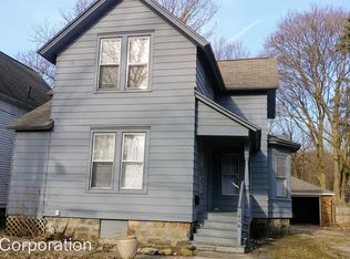 1016 Oak St, Kalamazoo, MI 49008
